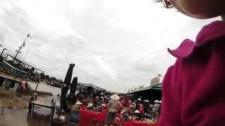 Fishing village Phan Thiet вьетнамская рыбацкая деревня жизнь у моря и работающих лодок в порту