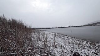 Зимний спиннинг на озерах Крыма сезон 2021 первые трофеи на вращающиеся приманки со льда и берега