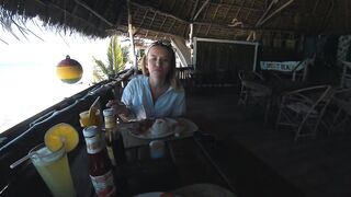 Занзибар какой пляж выбрать Paje или Jambiani для купания отдыха и вылазок в море за рыбой