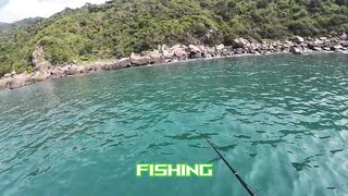 Глубинная морская рыбалка в Нячанге Вьетнам кальмары и queenfish на выезде в открытое море