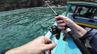 Глубинная морская рыбалка в Нячанге Вьетнам кальмары и queenfish на выезде в открытое море