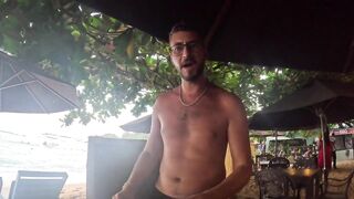 Пробую рыбалку в Unawatuna Sri Lanka первые забросы с берега и знакомство с местными гидами