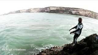 Гигантский GT Oman Salalah морская рыбалка в Индийском океане у скал и рифов Аравийского моря