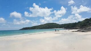 Морская рыбалка на Koh Samet Таиланд ловля с сеткой и подсачеком прямо у камней и волнореза