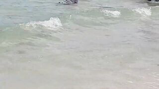 Морская рыбалка на Koh Samet Таиланд ловля с сеткой и подсачеком прямо у камней и волнореза