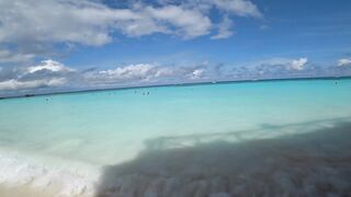 Атолл Mnemba Zanzibar дельфины кораллы красочные рыбки и лучший снорклинг у рифа