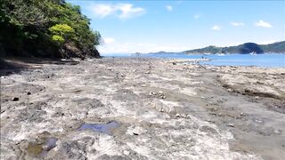 Costa Rica Playa del Coco семейный пляжный отдых вечером можно выйти на рыбалку с пирса