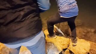 Night fishing in Bahrain ночная морская рыбалка в заливе супер клёв и яркие огни набережной