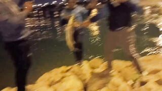 Night fishing in Bahrain ночная морская рыбалка в заливе супер клёв и яркие огни набережной
