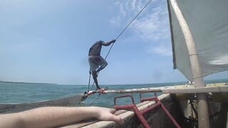 Занзибар Индийский океан на парусной лодке и пляж Michamvi спокойный день у моря