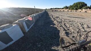 Shanghai Bend прогулка по излучине реки и спокойная городская рыбалка в тишине мегаполиса