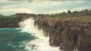 Ченинган и Лембонган Индонезия паучье логово прыжок самоубийцы и тропические виды без цензуры