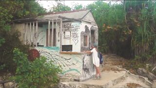 Ченинган и Лембонган Индонезия паучье логово прыжок самоубийцы и тропические виды без цензуры