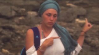 Ченинган и Лембонган Индонезия паучье логово прыжок самоубийцы и тропические виды без цензуры