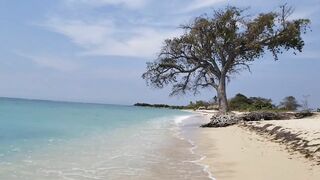 Куба 2025: пляж Playa Ancon Тринидад и как здесь спланировать морскую рыбалку в тёплом заливе