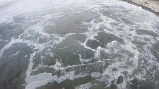 Береговая морская рыбалка в Salalah Oman, bluefish на волне Shimano Saragosa 6000 и Poseidon II