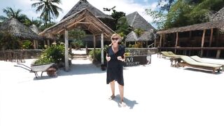 Kiwengwa Zanzibar: малолюдный пляж обзор Mvuvi Boutique Resort отливы водоросли и море