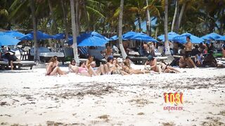 Тулум Мексика скандальный курорт миллионеры модели и бомжи на одном пляже