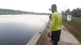 Varadero Cuba рыбалка с канала и пирса поиск барракуды и другой рыбы у входа в порт