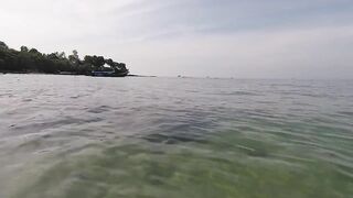 Рыбацкая деревушка на Klong Muang Beach Krabi лодки на песке и спокойная жизнь у моря