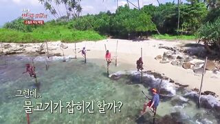 [Sri Lanka] Unawatuna stilt fishing рыбаки на сваях и волна Индийского океана у берега