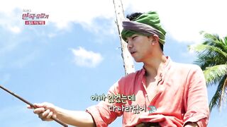 [Sri Lanka] Unawatuna stilt fishing рыбаки на сваях и волна Индийского океана у берега