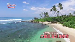 [Sri Lanka] Unawatuna stilt fishing рыбаки на сваях и волна Индийского океана у берега