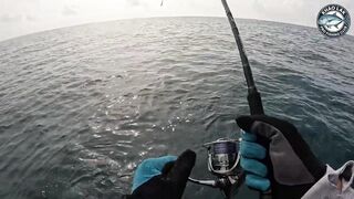 Таиланд - морская рыбалка в лодке 10 кг GT на компактную катушку Shimano Twin Power