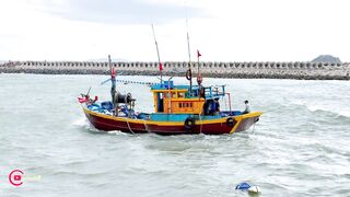 Lagi Bình Thuận Viet Nam рыбалка на рыбу dìa с волнореза в ветреный день у берега Южного Китая
