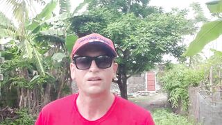 Деревня Chwaka Zanzibar рыбацкий быт лодки на отливе сети на песке и жизнь у лагуны