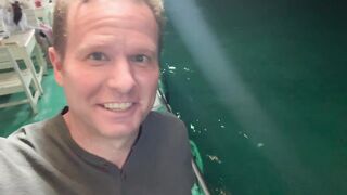 Phu Quoc Vietnam морская рыбалка на кальмара с туром Johns Tours вечерний выход в открытое море