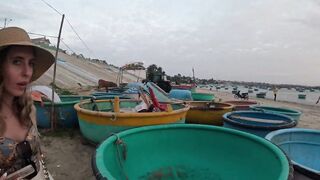 Рыбацкая деревня и самый красивый вид Mui Ne Vietnam 2024 жизнь у моря лодки на песке и сети