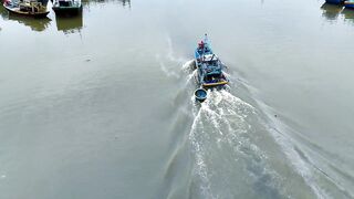 Life at Sea жизнь вьетнамских рыбаков их быт в море и каждодневная тяжёлая работа на воде