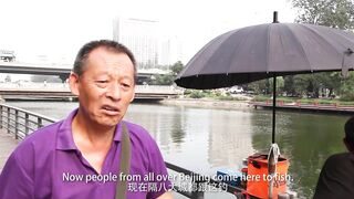 Сомнительное хобби рыбалка в Пекине каналы парки шумный мегаполис и взгляды местных жителей