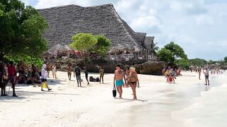 Пляж Nungwi Zanzibar от рассвета до заката и как проходит день у моря с лодками рыбаков