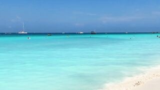 Пляж Nungwi Zanzibar от рассвета до заката и как проходит день у моря с лодками рыбаков