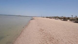 Шарм Эль Шейх Nabq, пляж отеля Amwaj обзор входа в море и логово мурены возле рифа