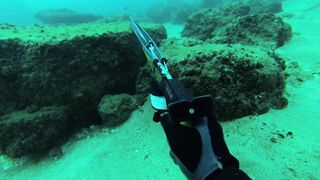 Подводная охота в Tripoli Lebanon grouper и другая рыба на скальных свалах Средиземного моря