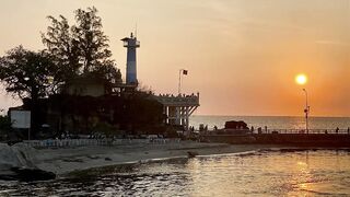 Морская рыбалка на Пхукуоке: ночная охота на кальмара во Вьетнаме в формате 4K