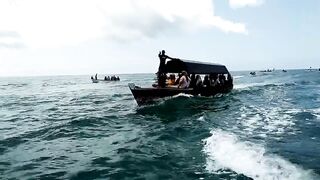 Uroa и Chwaka Zanzibar громкий конфликт на берегу океана полиция на пляже и тревожная атмосфера