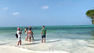 Пляжи юга Занзибара: Jambiani Paje и ресторан The Rock поблизости от Belvedere Resort