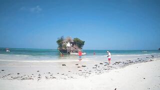 Пляжи юга Занзибара: Jambiani Paje и ресторан The Rock поблизости от Belvedere Resort