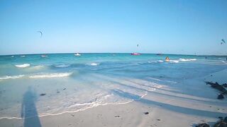 Пляжи юга Занзибара: Jambiani Paje и ресторан The Rock поблизости от Belvedere Resort