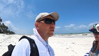 Пляжи юга Занзибара: Jambiani Paje и ресторан The Rock поблизости от Belvedere Resort