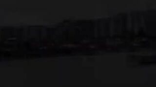 Морская рыбалка на Mactan Island Cebu ночная ловля у огней города и лодок Филиппин