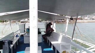 Морская рыбалка на Mactan Island Cebu ночная ловля у огней города и лодок Филиппин