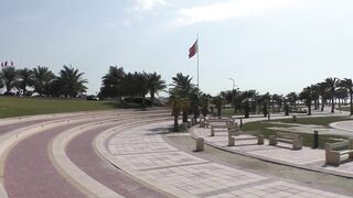 Бахрейн Мухаррак форт Арад и где поесть рядом прогулка по набережной и улочкам города