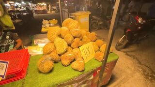 Прогулка по пляжу Nai Yang Beach Phuket рестораны парк рынок отели массаж и есть ли тут рыбалка