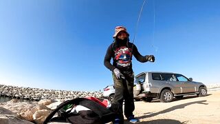 Морская рыбалка в Taqa Salalah Oman fishing у волнореза breakwater и первые трофеи в Аравийском море