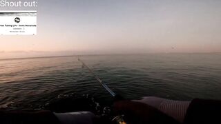 Морская рыбалка в Taqa Salalah Oman fishing у волнореза breakwater и первые трофеи в Аравийском море